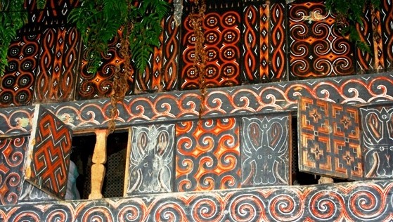 contoh seni ukir toraja
