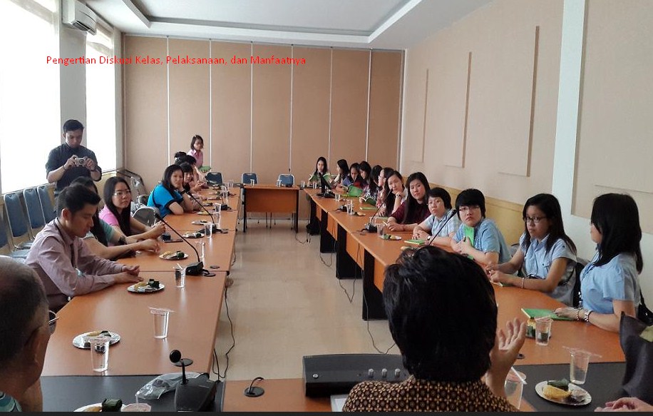 Pengertian Diskusi Kelas, Pelaksanaan, dan Manfaatnya